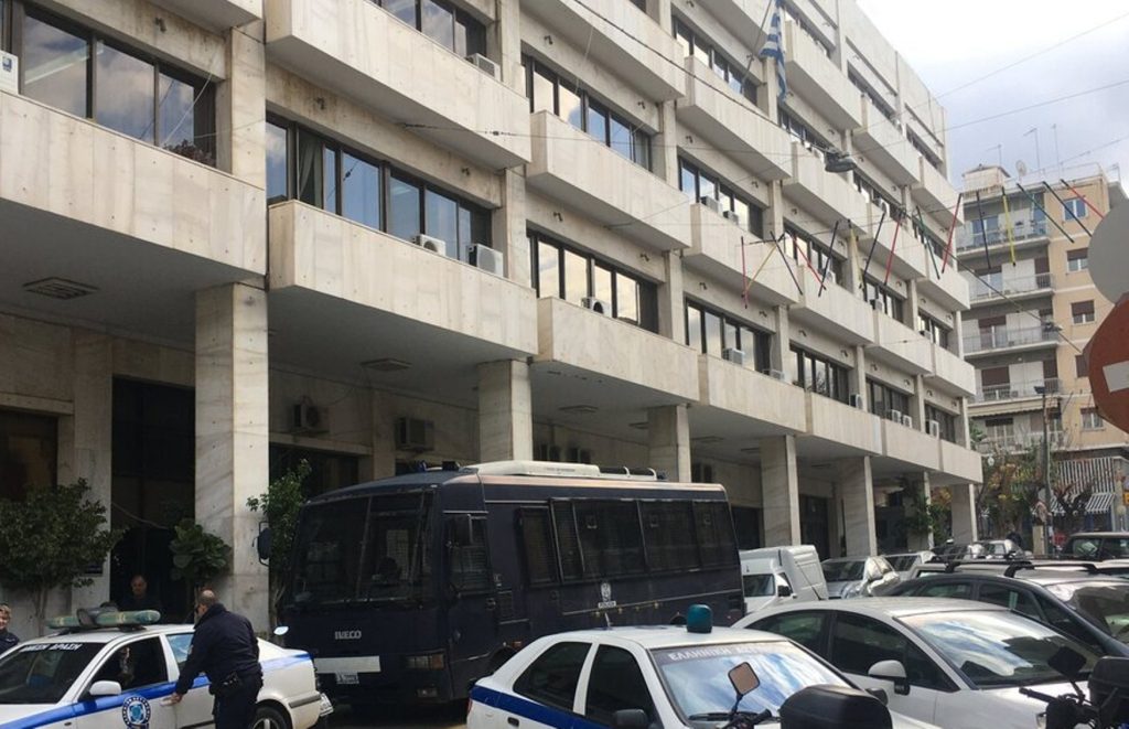 Αστυνομικοί Αχαΐας: «Αφοπλισμένη» η ΕΛΑΣ, ποια η σημερινή εικόνα σε ένστολους και υπηρεσίες