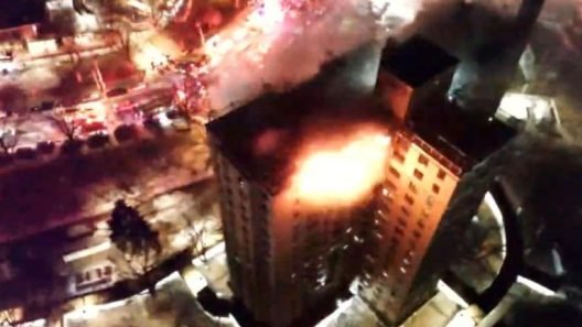 Νέα Υόρκη: Ένας νεκρός και τραυματίες από φωτιά ΒΙΝΤΕΟ