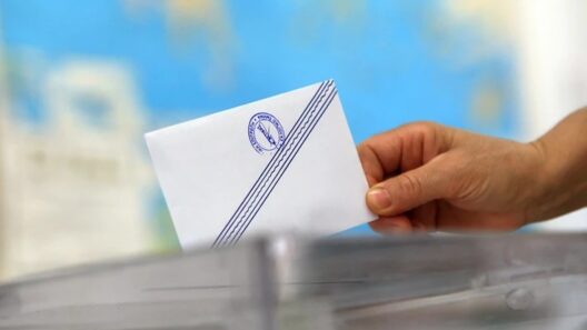 Νέα δημοσκόπηση: Σταθερά πρώτη η ΝΔ, το δεύτερο κόμμα και η Καρυστιανού