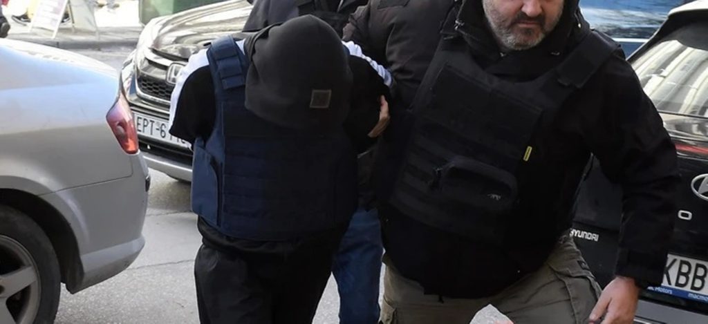 Δολοφονία Σέρρες: Ξυλοκόπησαν και βασάνισαν τον 16χρονο δράστη στις φυλακές