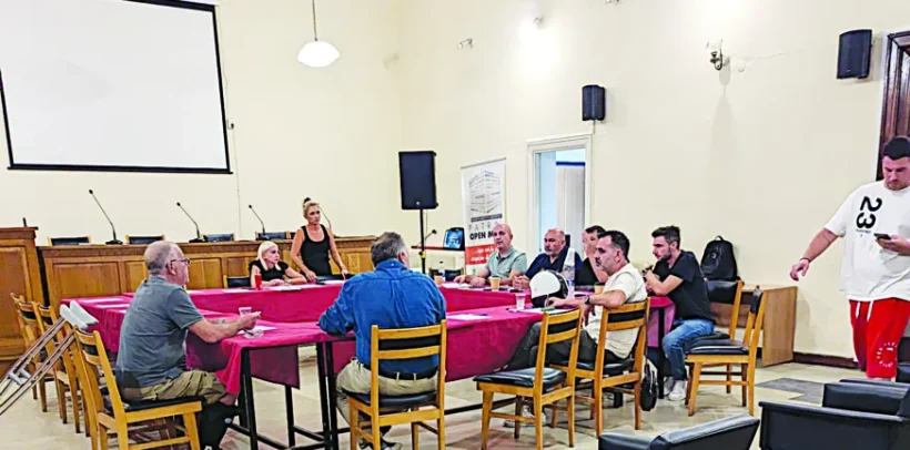 Μόνο φωτογραφίες ο κ. Κατσιγιάννης