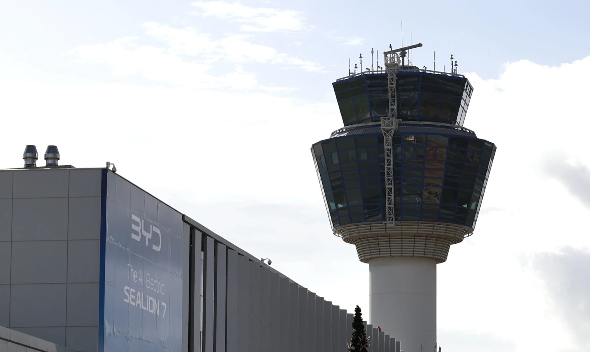 Tο πόρισμα για το μπλακ αουτ στο FIR Αθηνών και η παραίτηση του διοικητή της ΥΠΑ 26 Tο πόρισμα για το μπλακ αουτ στο FIR Αθηνών και η παραίτηση του διοικητή της ΥΠΑ