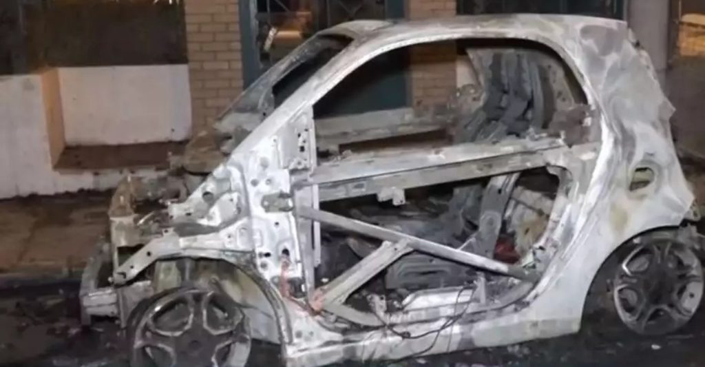 Πάτρα: ΒΙΝΤΕΟ έχει καταγράψει τον εμπρησμό ΙΧ, σε ποιον ανήκει