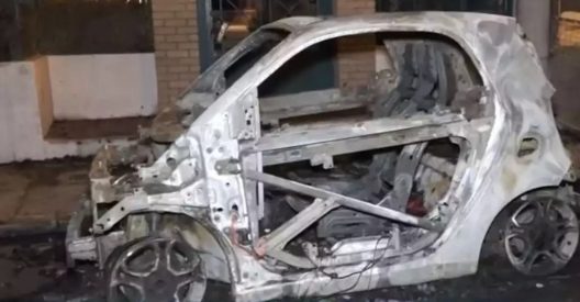 Πάτρα: ΒΙΝΤΕΟ έχει καταγράψει τον εμπρησμό ΙΧ, σε ποιον ανήκει