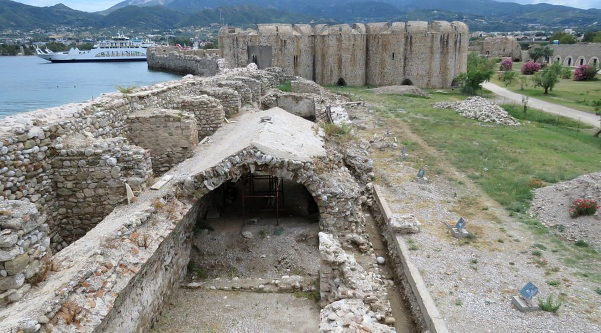 Πάτρα: Κλείνει εκτάκτως το Φρούριο Ρίου 4 Πάτρα: Κλείνει εκτάκτως το Φρούριο Ρίου