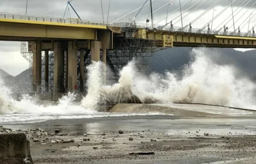 Δυτική Ελλάδα: Πώς η Γέφυρα Ρίου - Αντιρρίου άλλαξε τα δεδομένα της θαλασσοταραχής και των μποφόρ