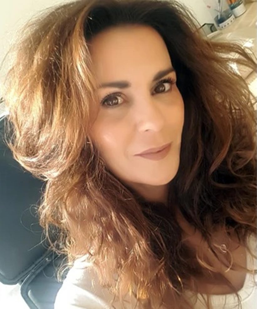 Γλυφάδα - Πατέρας νεκρής εκπαιδευτικού: Θα την ντύσω νύφη και θα την πάμε στη Ριτσώνα»