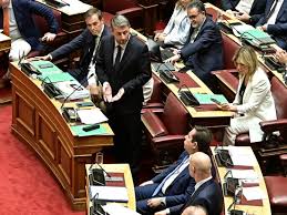 Βουλή: Σφοδρά πυρά της αντιπολίτευσης στην κυβέρνηση για τα εργατικά δυστυχήματα – Προ των ευθυνών της