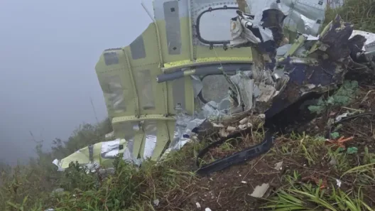 Ινδονησία: Τραγωδία με αεροσκάφος και 11 επιβαίνοντες ΦΩΤΟ-ΒΙΝΤΕΟ