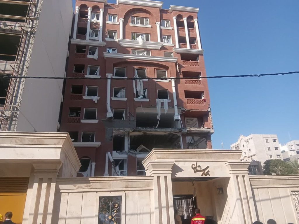 Στους 5 οι νεκροί σε «μυστήριες» εκρήξεις στο Ιράν ΒΙΝΤΕΟ 29 Στους 5 οι νεκροί σε «μυστήριες» εκρήξεις στο Ιράν ΒΙΝΤΕΟ