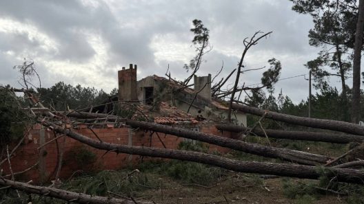 Κακοκαιρία Κριστίν: Νεκροί στην Πορτογαλία, σφοδρό πλήγμα στην Ισπανία BINTEO ΦΩΤΟ