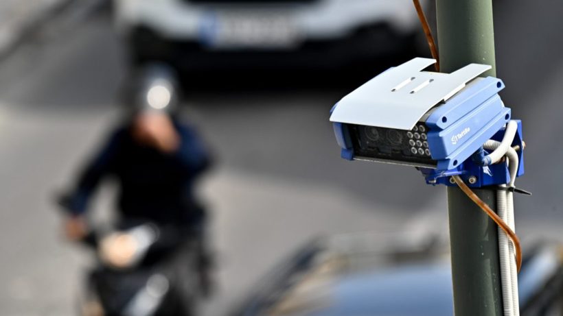 Ξεκινά η επιβολή προστίμων από έξυπνες κάμερες, που είναι