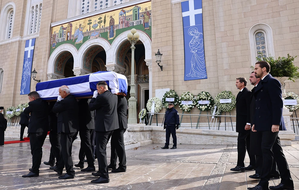 Κηδεύτηκε στο Τατόϊ η πριγκίπισσα Ειρήνη ΦΩΤΟ 31 Κηδεύτηκε στο Τατόϊ η πριγκίπισσα Ειρήνη ΦΩΤΟ