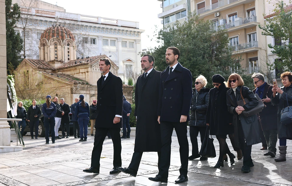 Κηδεύτηκε στο Τατόϊ η πριγκίπισσα Ειρήνη ΦΩΤΟ 32 Κηδεύτηκε στο Τατόϊ η πριγκίπισσα Ειρήνη ΦΩΤΟ