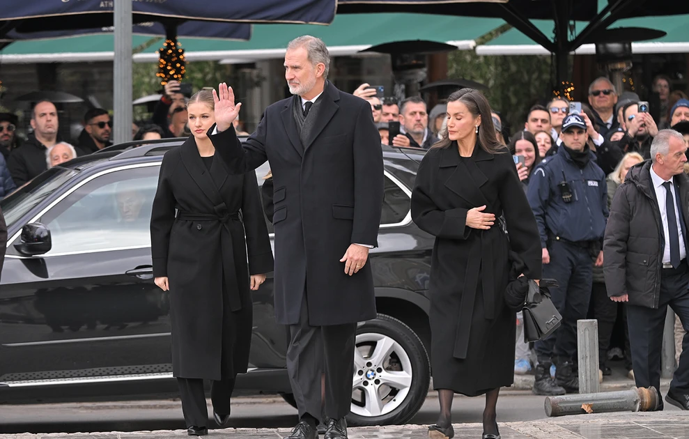 Κηδεύτηκε στο Τατόϊ η πριγκίπισσα Ειρήνη ΦΩΤΟ 33 O Bασιλιάς της Ισπανίας Φίλιππος, με την οικογένεια του