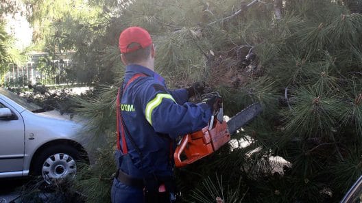 Δυτική Ελλάδα: Πόσες κλήσεις δέχθηκε η Πυροσβεστική για την κακοκαιρία - Τα συμβάντα στην Αχαΐα