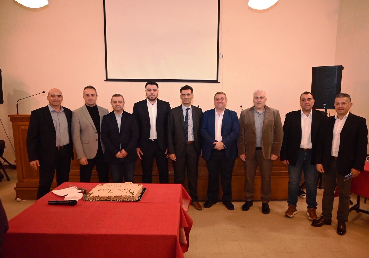 Πάτρα: Κοπή πίτας και βραβεύσεις Αστυνομικών - ΦΩΤΟ 28 Πάτρα: Κοπή πίτας και βραβεύσεις Αστυνομικών – ΦΩΤΟ