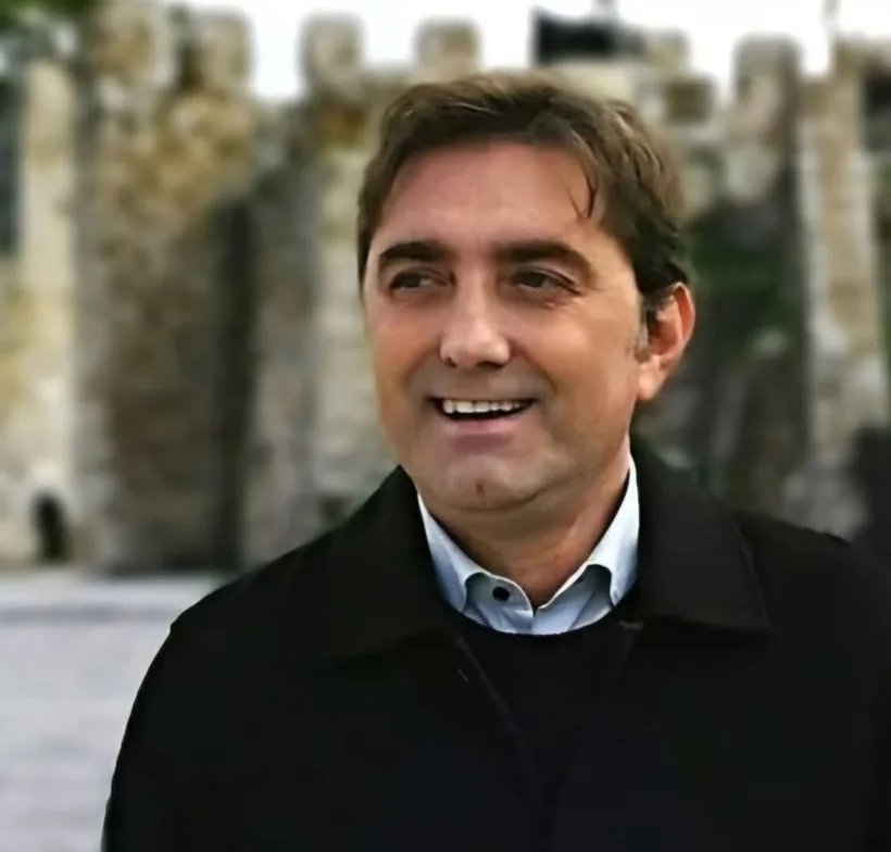 Καρπέτας: Εγκλωβισμένη σε μια παγίδα φθίνουσας τουριστικής απόδοσης η Δυτική Ελλάδα