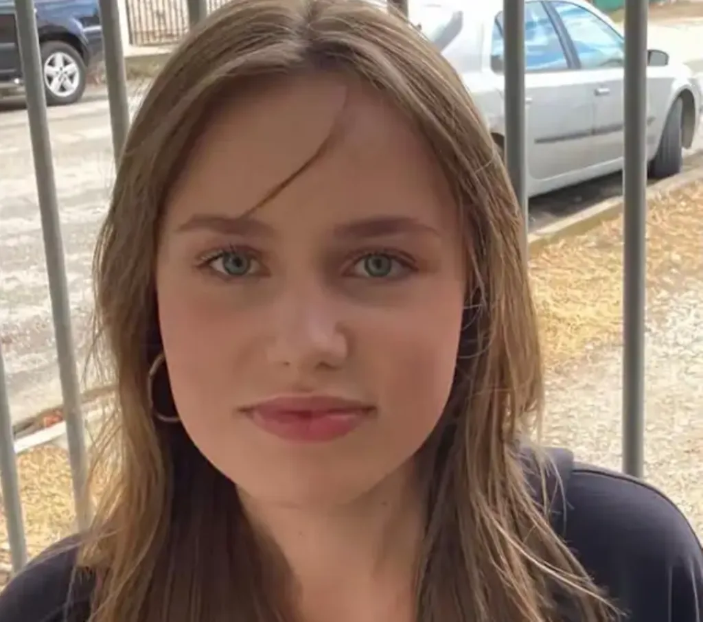 H 16χρονη Λόρα ταξίδεψε από την Πάτρα, στην Αθήνα με ταξί