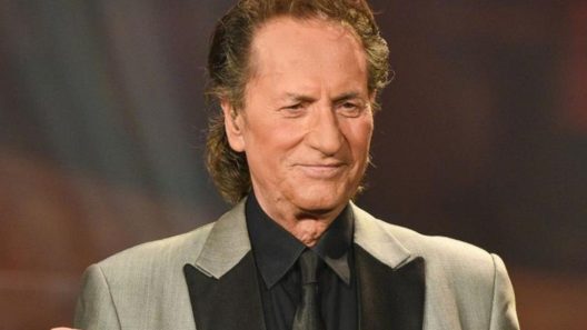 Ακολη: Στο «σφυρί» σήμερα ακίνητο του Μάκη Χριστοδουλόπουλου