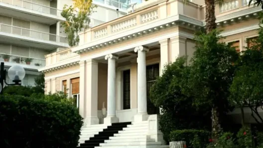 Ανασχηματισμός: Ποιοι αντικαθιστούν τους υπουργούς που παραιτήθηκαν - Τα ονόματα που ακούγονται