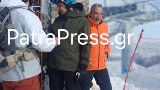 Σε ρόλο παρουσιαστή ο Μητσοτάκης στα Καλάβρυτα ΦΩΤΟ - ΒΙΝΤΕΟ