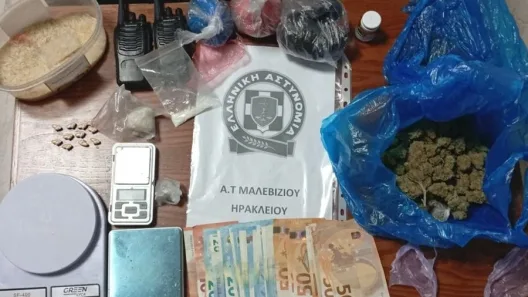 Κρήτη: Μεγάλη αστυνομική επιχείρηση σε «μίνι μάρκετ» ναρκωτικών