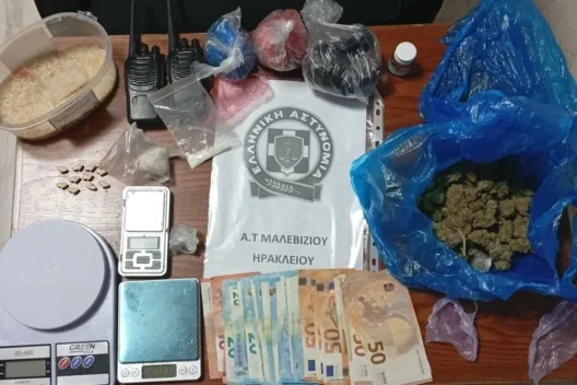 Κρήτη: Μεγάλη αστυνομική επιχείρηση σε «μίνι μάρκετ» ναρκωτικών