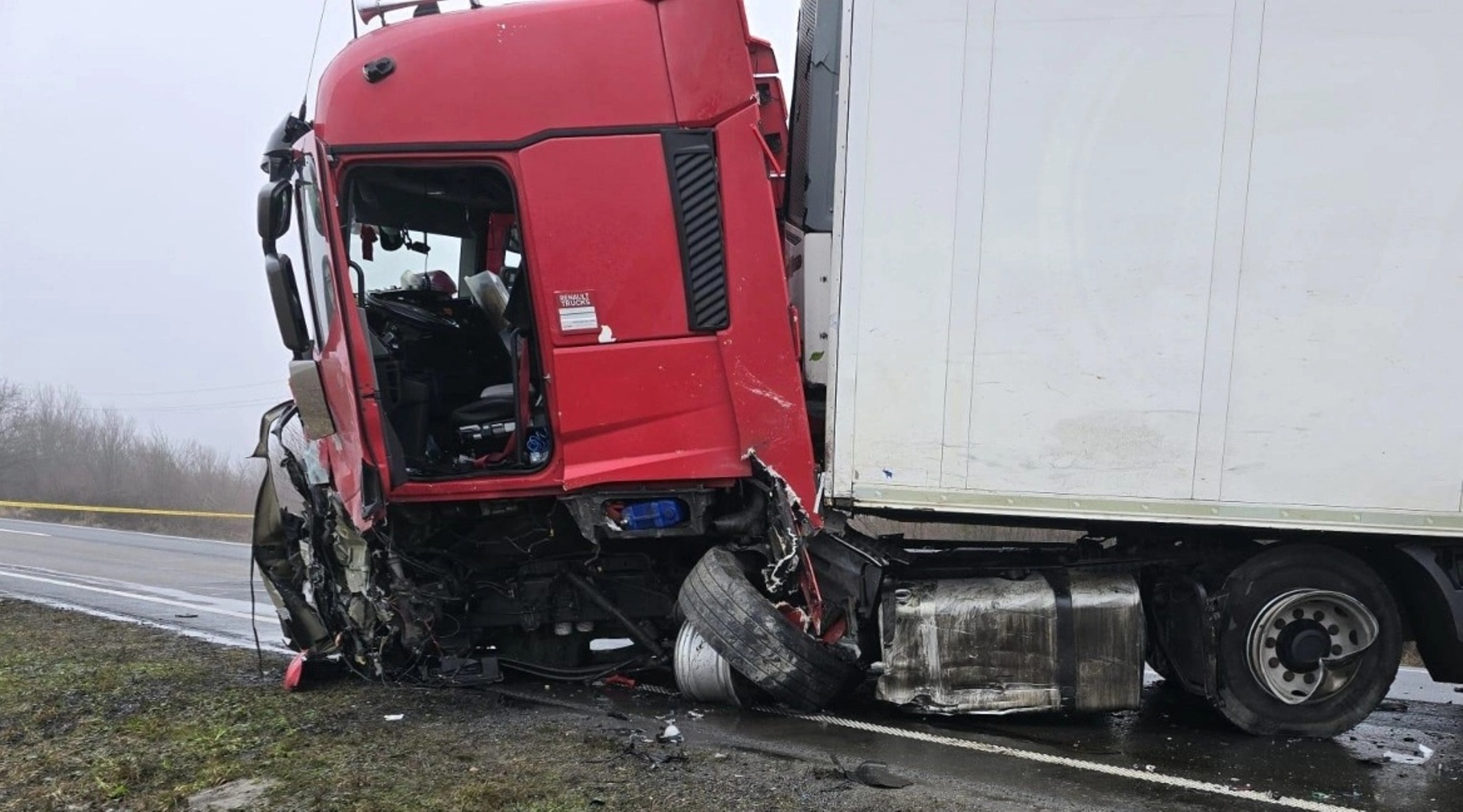 Τι υποστηρίζει ο οδηγός της νταλίκας που συγκρούστηκε με το βαν των οπαδών του ΠΑΟΚ ΦΩΤΟ 30 Τι υποστηρίζει ο οδηγός της νταλίκας που συγκρούστηκε με το βαν των οπαδών του ΠΑΟΚ ΦΩΤΟ