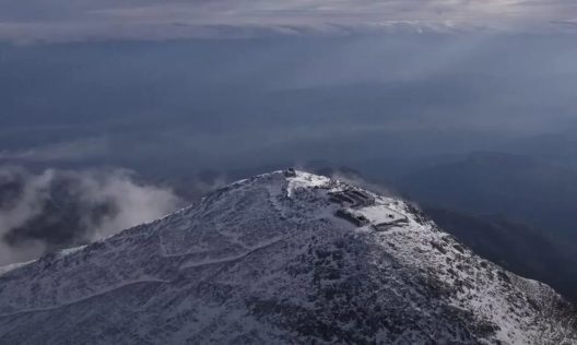 Το «λευκό μυστήριο» της Πελοποννήσου: Η Πυραμίδα του Ταΰγετου που κόβει την ανάσα
