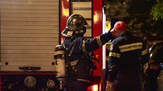 Πάτρα: Φωτιά σε διαμέρισμα, στο νοσοκομείο 25χρονη