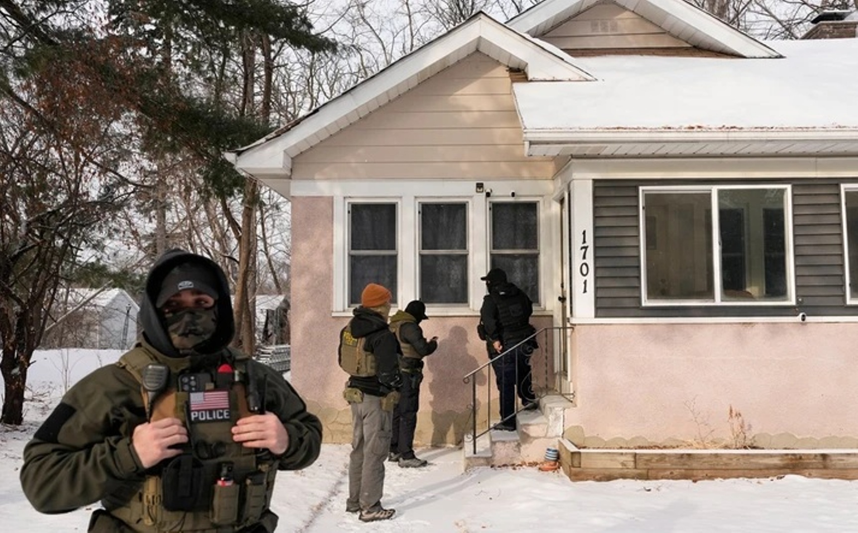 Μινεσότα: Η ICE συνέλαβε 5χρονο ενώ επέστρεφε από το νηπιαγωγείο! ΦΩΤΟ 29 Μινεσότα: Η ICE συνέλαβε 5χρονο ενώ επέστρεφε από το νηπιαγωγείο! ΦΩΤΟ