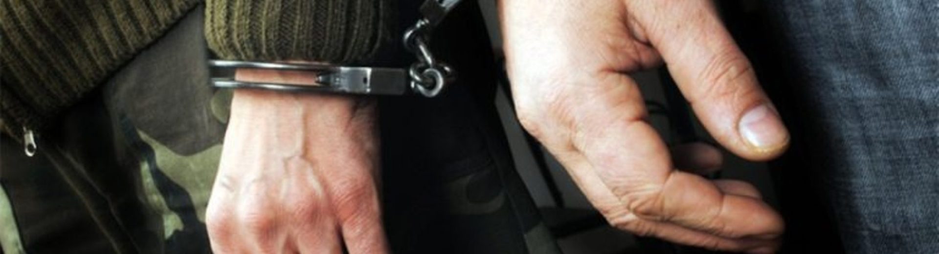 Αγρίνιο: «Επιδρομή» της Δίωξης και τρεις συλλήψεις για κοκαΐνη και κάνναβη