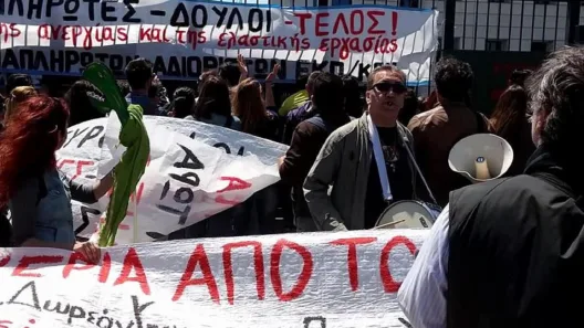 Πάτρα: Διατήρηση των Σχολικών Επιτροπών στον Δήμο ζητούν οι Γονείς