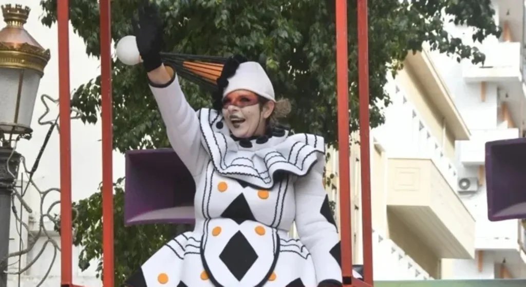 Τελάλισσα του Πατρινού Καρναβαλιού Μαρία Αγουρίδη.