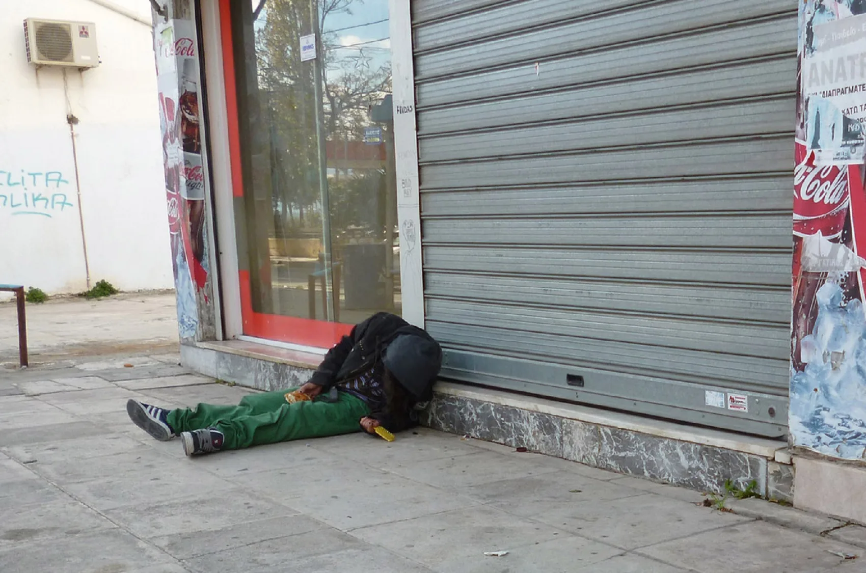 Πάτρα: Κύκλωμα πίσω από «στέκια» τοξικομανών σε συνοικίες