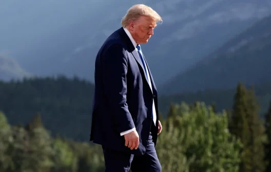 Tραμπ: «Το Ιράν θέλει συμφωνία» μετά την άφιξη το αεροπλανοφόρου Lincoln