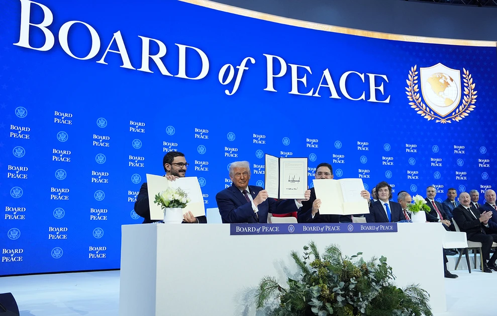 Υπεγράφη το «Συμβούλιο Ειρήνης» του Τραμπ στο Νταβός ΦΩΤΟ