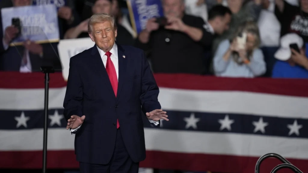 ΗΠΑ: Πολύ σύντομα θα καταρρεύσει η Κούβα λέει ο Τραμπ