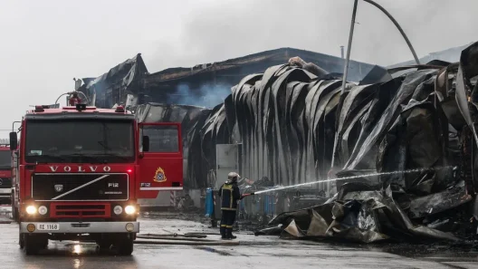 ΠΥΡΟΣΒΕΣΤΙΚΗ ΓΙΑ «ΒΙΟΛΑΝΤΑ»: «Διαρροή προπανίου και σπινθήρας» οδήγησαν στην έκρηξη