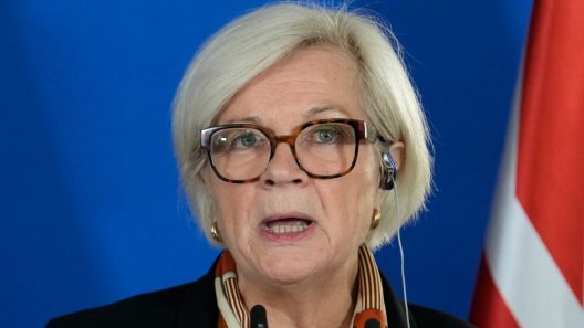 Αθήνα: Επικαιροποιείται το «Ελλάς - Γαλλία συμμαχία» με την σημερινή επίσκεψη της υπουργού Ενόπλων Δυνάμεων