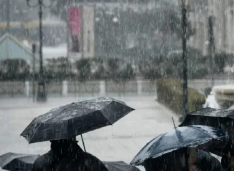 Κακοκαιρία «Erminio»: «Περιορίστε τις μετακινήσεις έως τα μεσάνυχτα» - Ήχησε το 112 στην Αττική