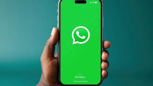 Μύθος η «εχεμύθεια» του WhatsApp; νέες καταγγελίες για πρόσβαση σε μηνύματα