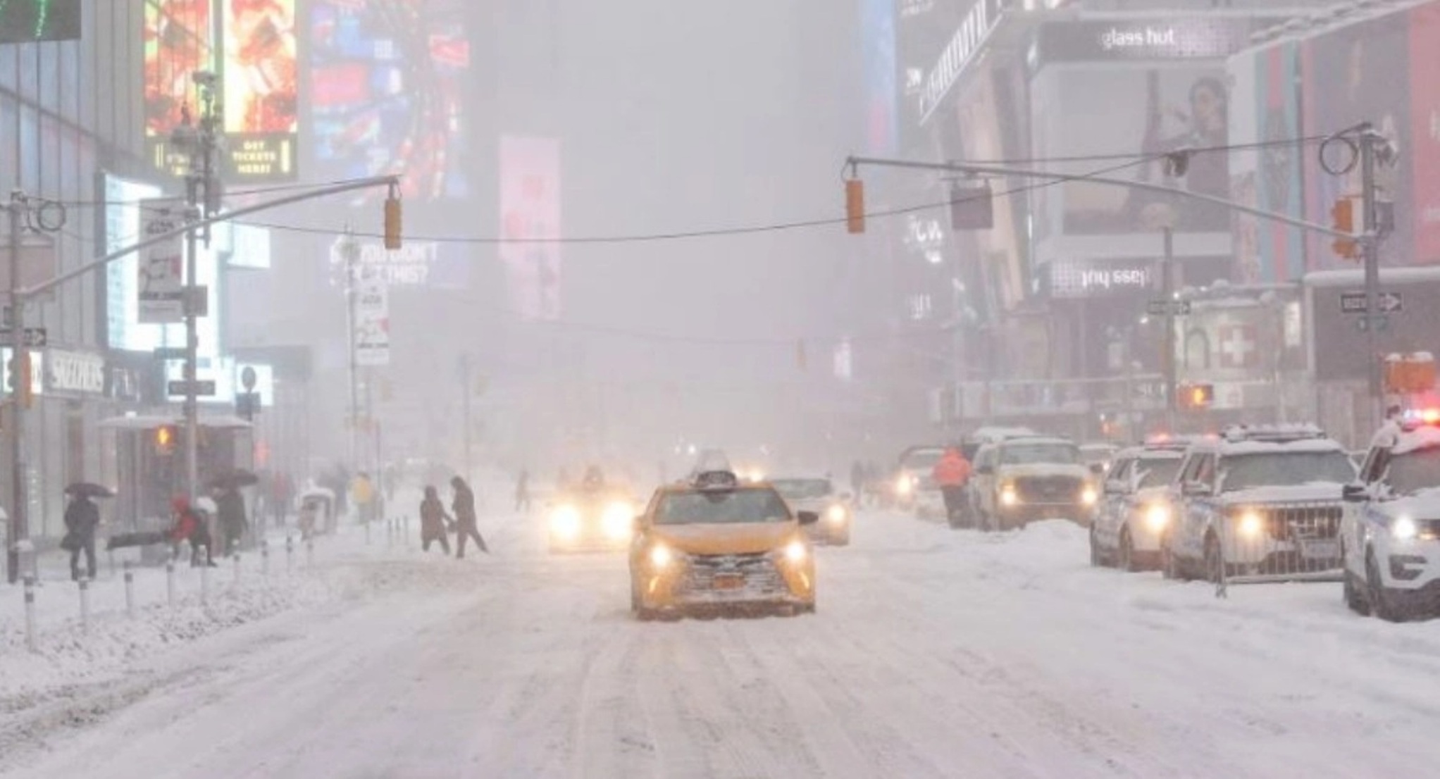 Οι ΗΠΑ απειλούνται από πολικό αρμαγεδδώνα, ακυρώσεις εκατοντάδων πτήσεων 25 Οι ΗΠΑ απειλούνται από πολικό αρμαγεδδώνα, ακυρώσεις εκατοντάδων πτήσεων