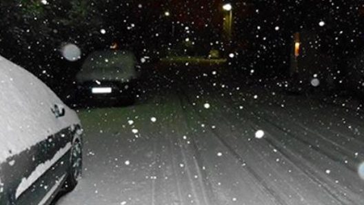 Aχαΐα: Με δυσχέρεια η κυκλοφορία των οχημάτων σε δρόμους λόγω παγετού, με τη νέα κακοκαιρία «Kristin» στην Δυτική Ελλάδα προ των πυλών