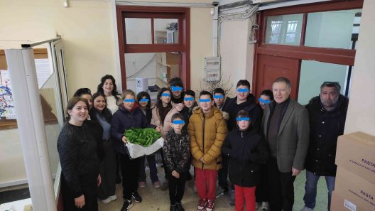 Μαθητές προσέφεραν λαχανικά στο Κοινωνικό Παντοπωλείο του Δήμου Ερυμάνθου