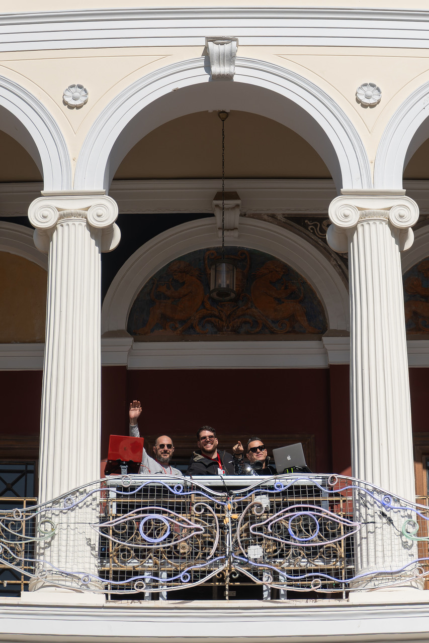 Πάτρα: Σάββατο μεσημέρι το Καρναβάλι έκανε πάταγο! ΦΩΤΟ