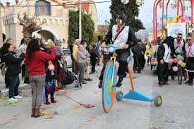 Η ώρα της Καρναβαλικής Αιγείρας με 700 καρναβαλιστές ΦΩΤΟ