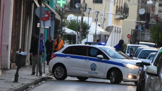 Πύργος: Μία σύλληψη για κλοπή, αναζητούνται άλλοι δύο