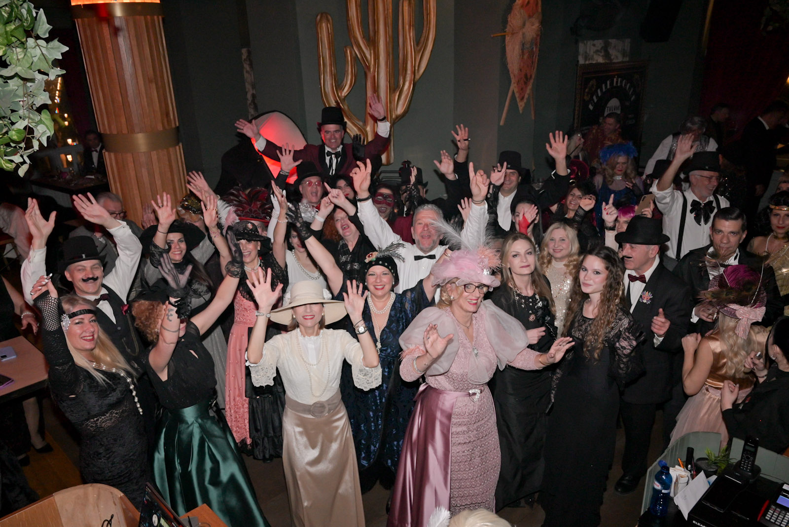 Το Belle Époque σημείο αναφοράς της Αποκριάς ΦΩΤΟ